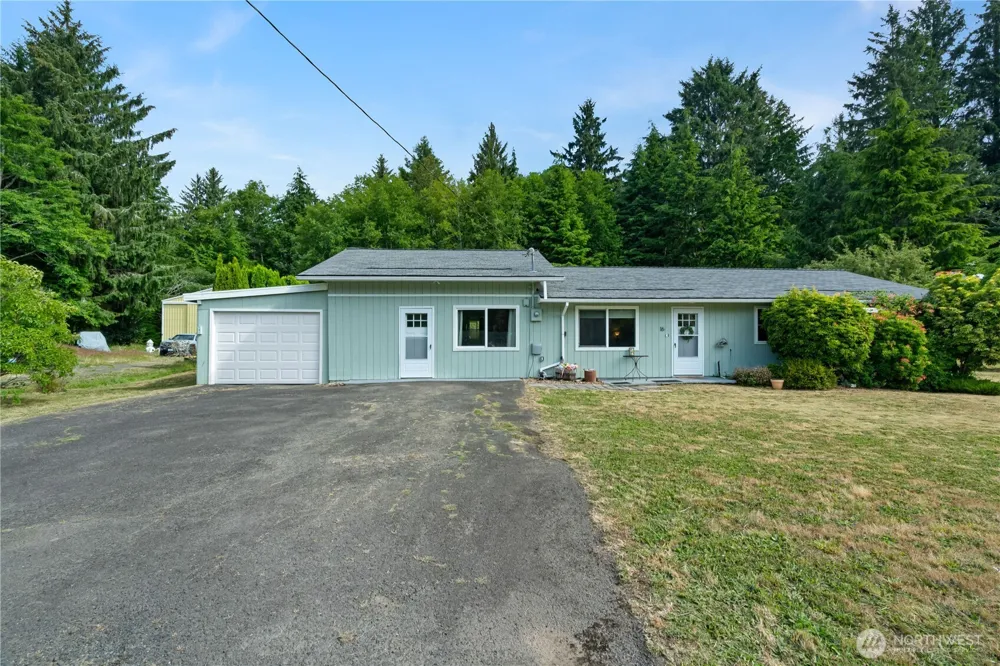 16 Harrison Street Bay Center, WA 98527