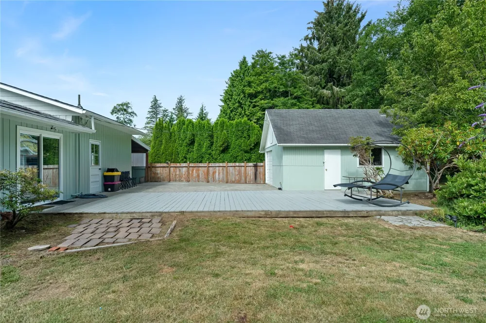 16 Harrison Street Bay Center, WA 98527