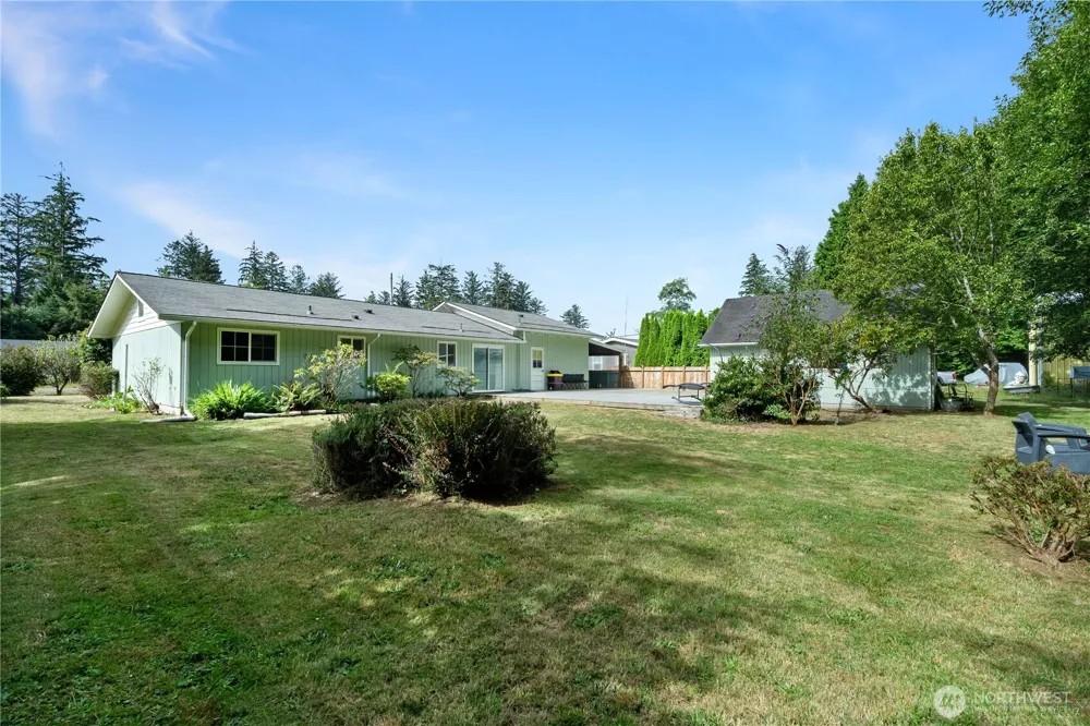 16 Harrison Street Bay Center, WA 98527