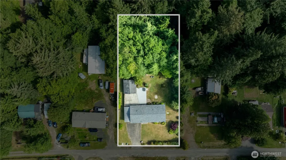 16 Harrison Street Bay Center, WA 98527