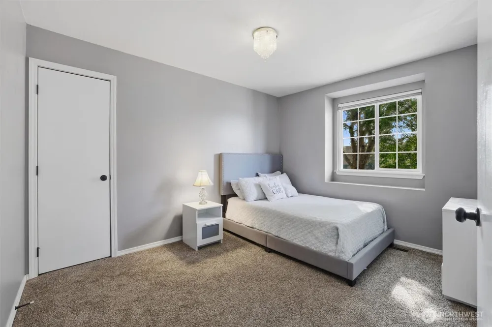15374 Heintz Avenue SE Monroe, WA 98272