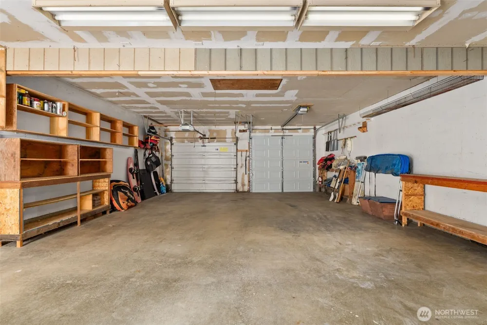 526 Sunset Avenue NE Ocean Shores, WA 98569