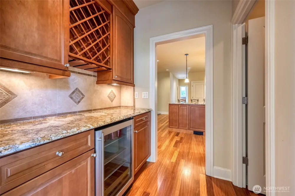 8225 155th Avenue SE Newcastle, WA 98059