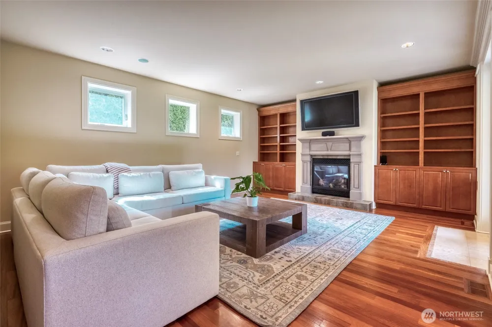 8225 155th Avenue SE Newcastle, WA 98059