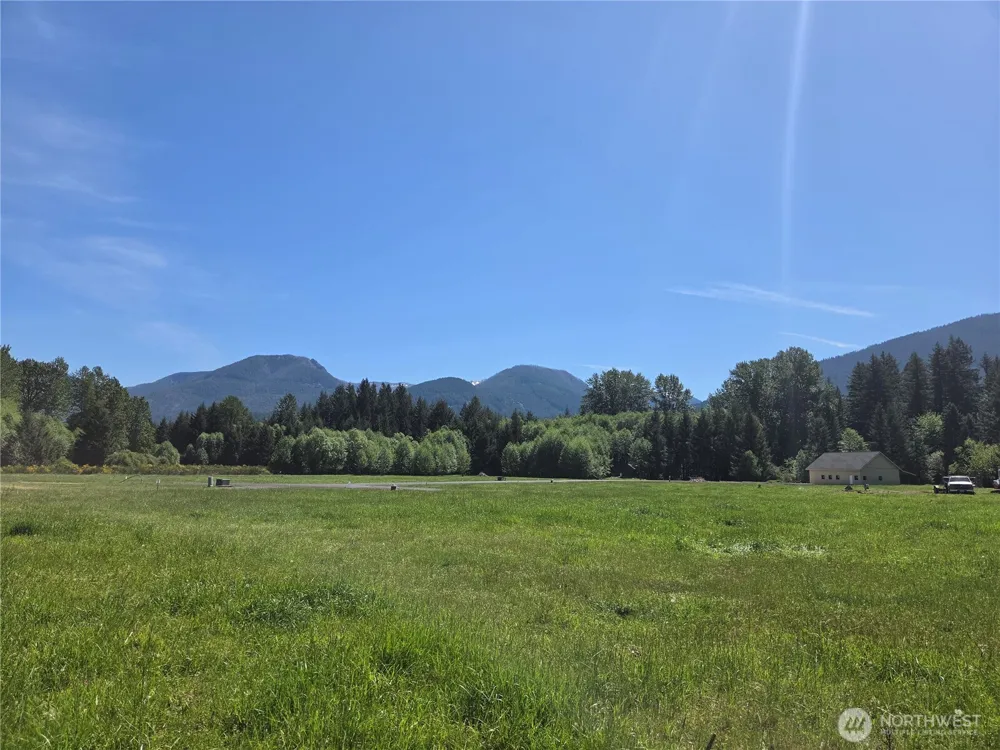 127 Campfire Lane Packwood, WA 98361