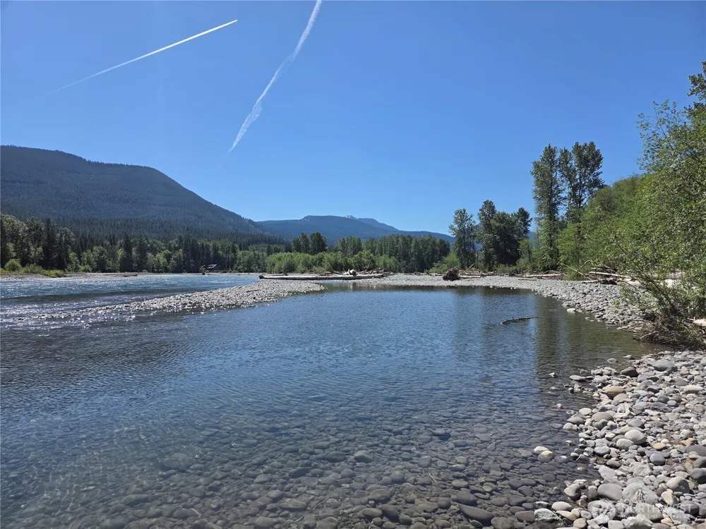 127 Campfire Lane Packwood, WA 98361
