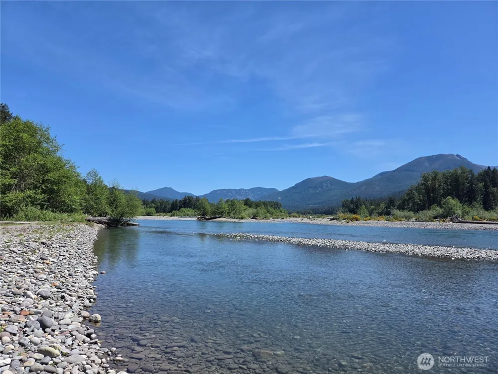 127 Campfire Lane Packwood, WA 98361