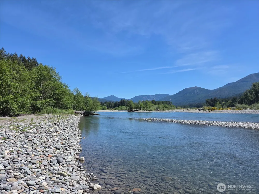 127 Campfire Lane Packwood, WA 98361