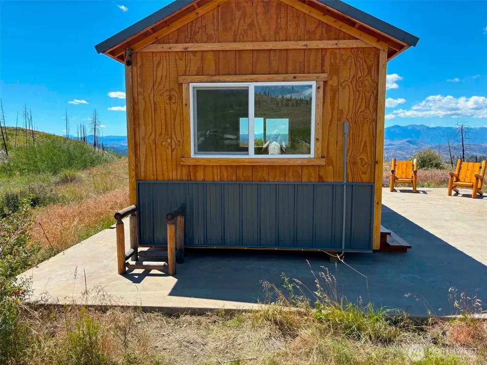 94 Allen Drive Oroville, WA 98859