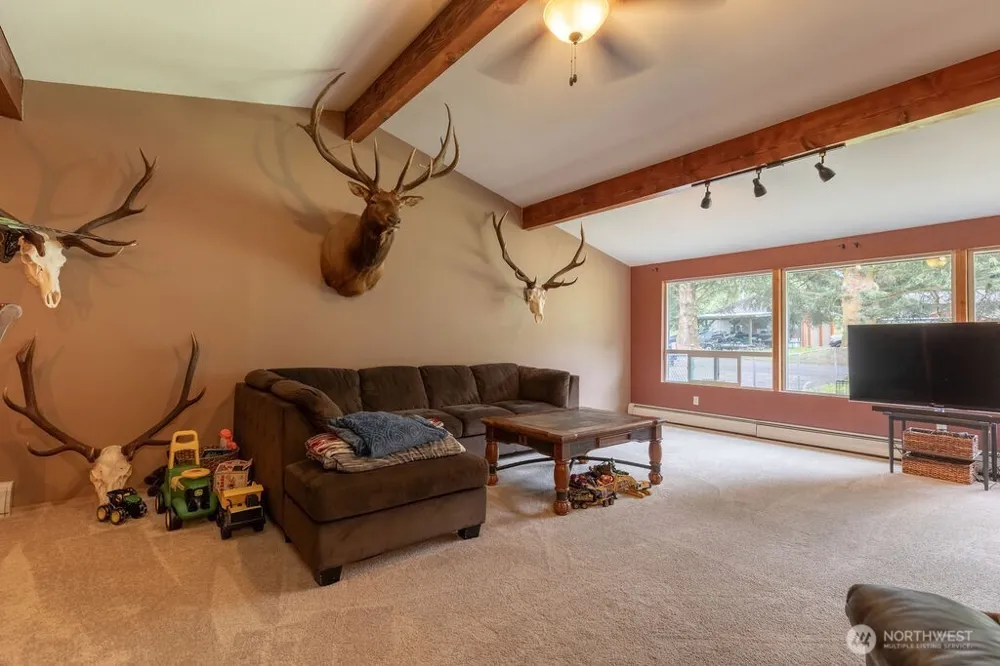 461 Fern Hill Road Forks, WA 98331