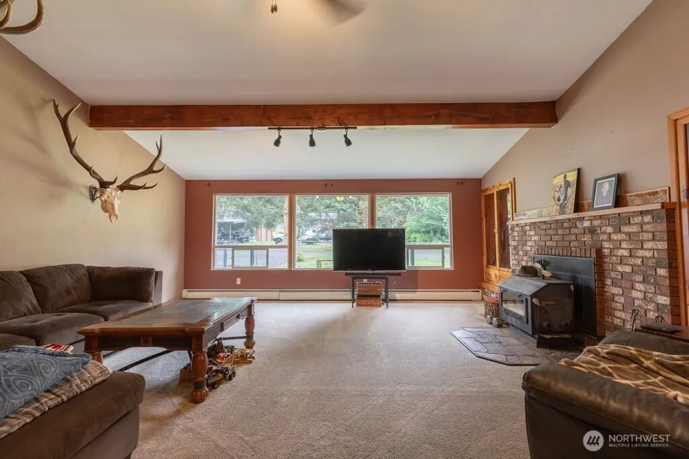 461 Fern Hill Road Forks, WA 98331