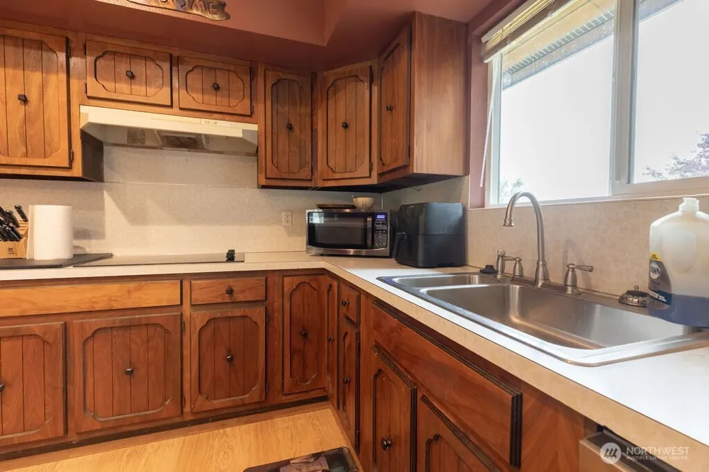 461 Fern Hill Road Forks, WA 98331