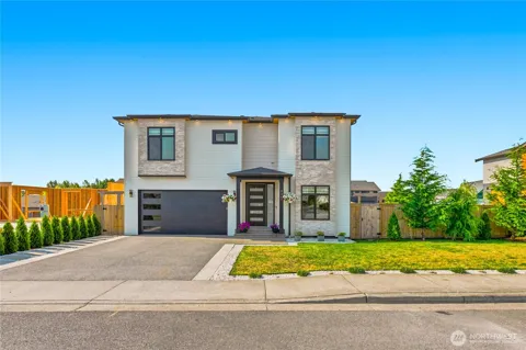 2467 Angelina Street