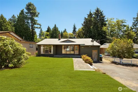 351 NE 163rd