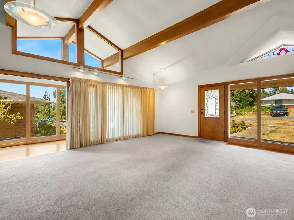 351 NE 163rd Shoreline, WA 98155