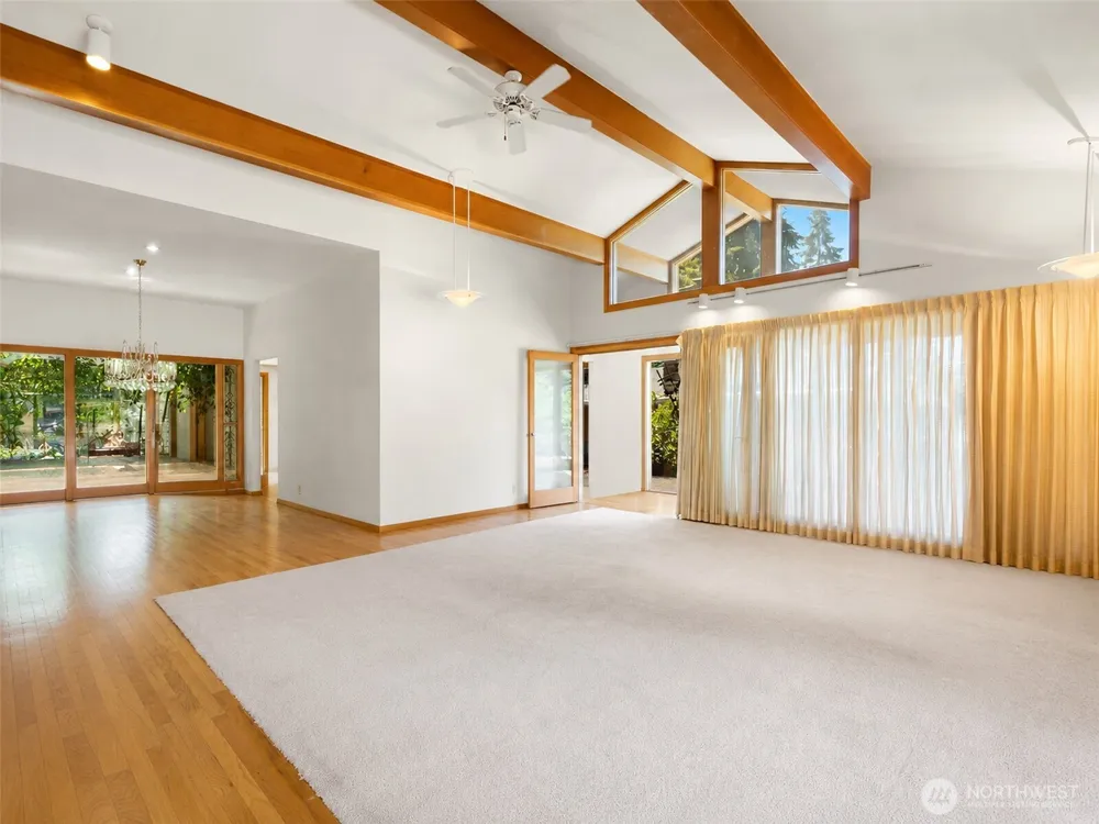351 NE 163rd Shoreline, WA 98155