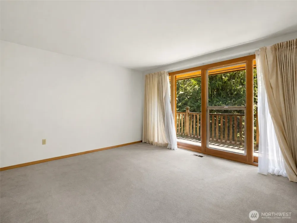 351 NE 163rd Shoreline, WA 98155