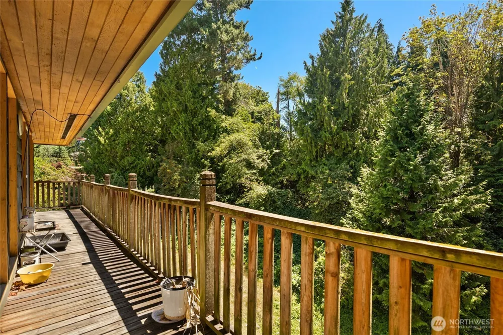 351 NE 163rd Shoreline, WA 98155