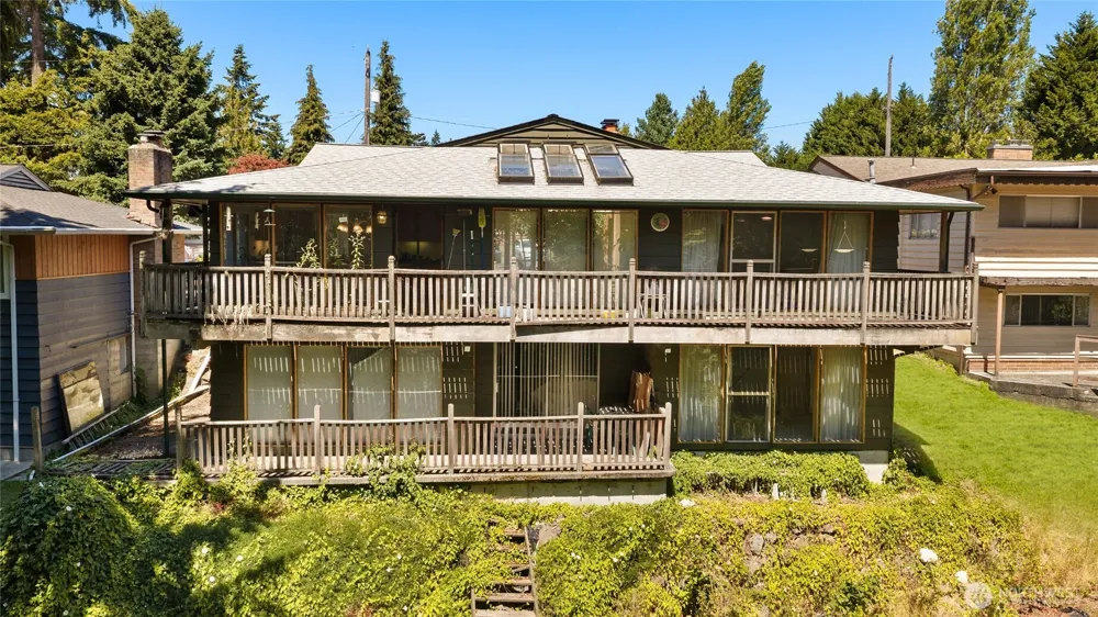 351 NE 163rd Shoreline, WA 98155