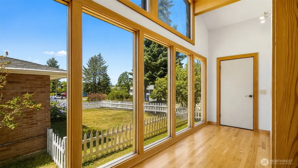 351 NE 163rd Shoreline, WA 98155