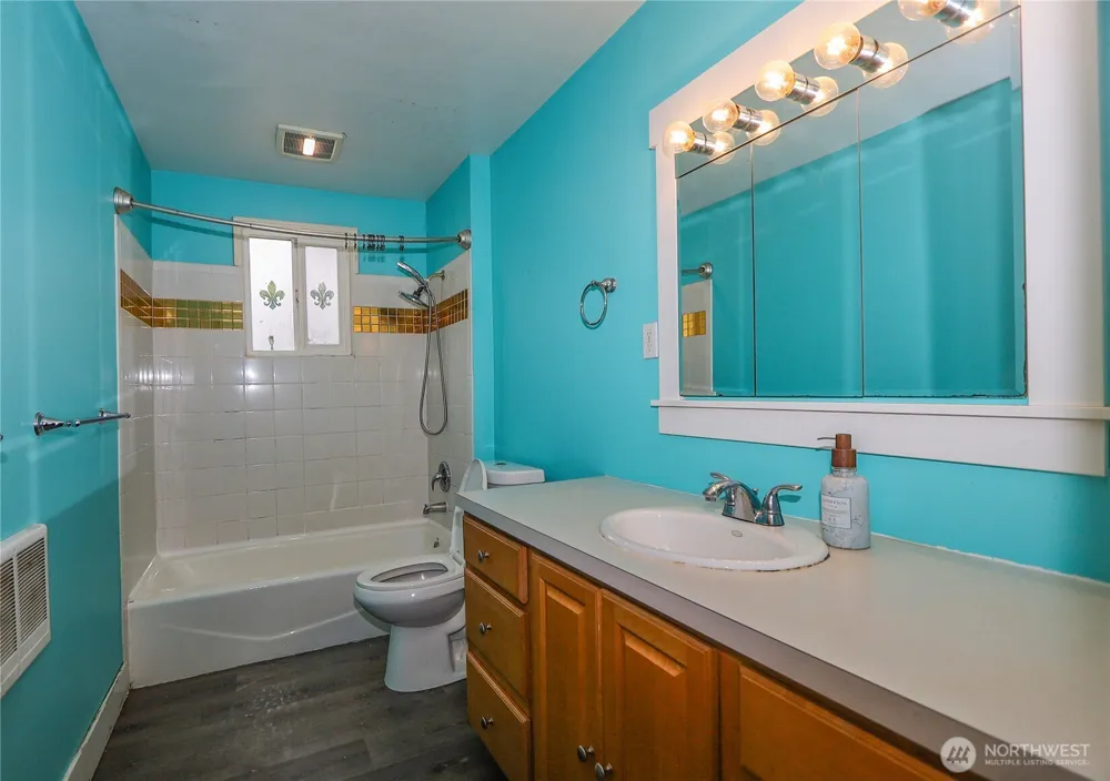 80 O STREET Hoquiam, WA 98550