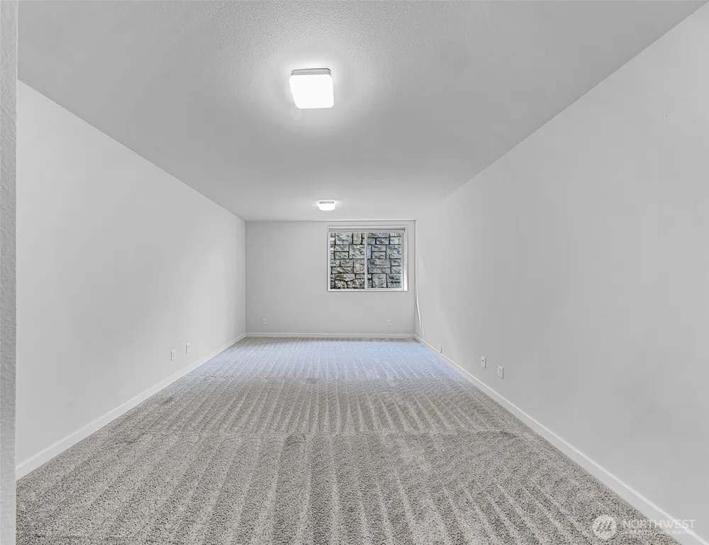 22425 69th Place W Mountlake Terrace, WA 98155