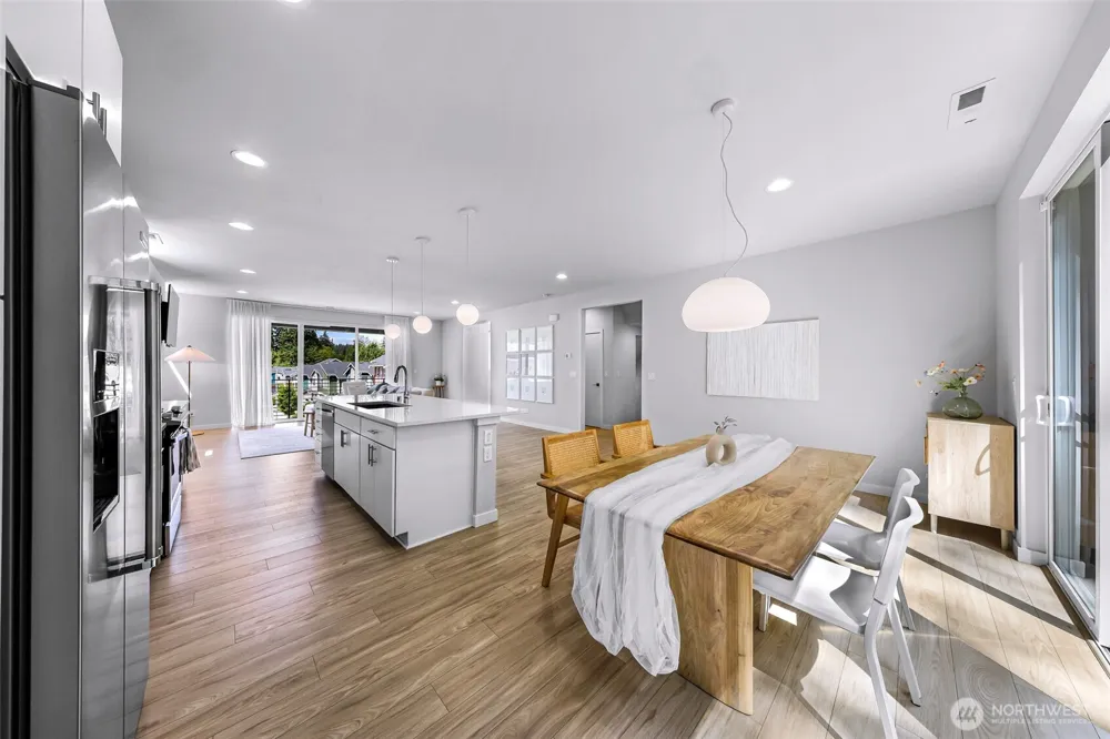 22425 69th Place W Mountlake Terrace, WA 98155