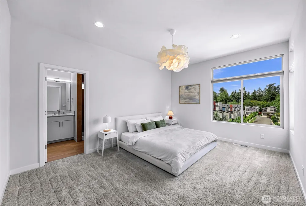 22425 69th Place W Mountlake Terrace, WA 98155