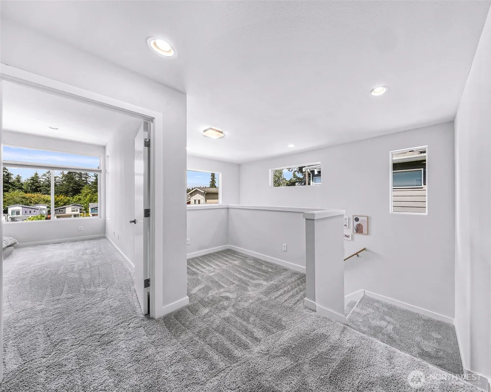 22425 69th Place W Mountlake Terrace, WA 98155