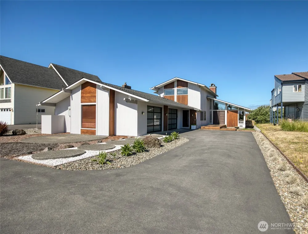 675 Ocean Shores Boulevard SW Ocean Shores, WA 98569