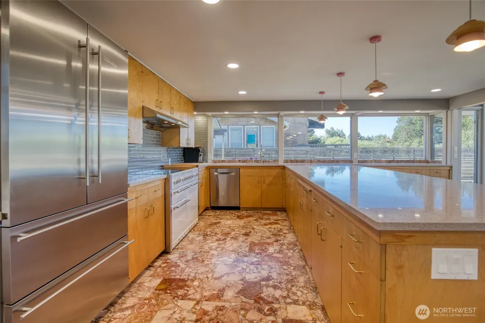675 Ocean Shores Boulevard SW Ocean Shores, WA 98569
