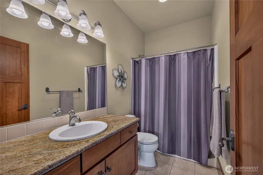 2610 Tuscany Lane Malaga, WA 98828