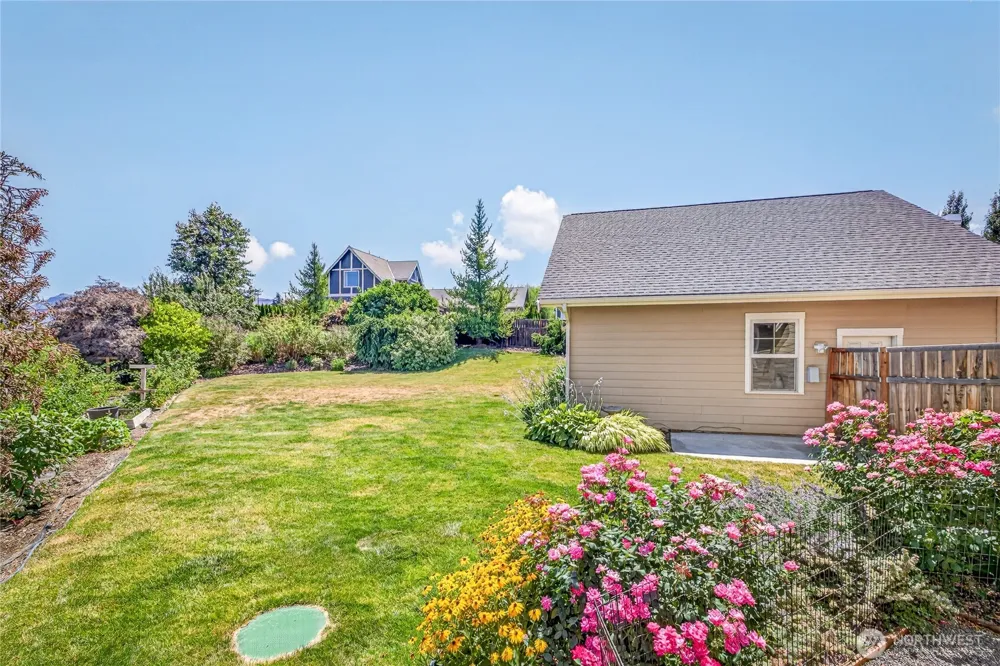 2610 Tuscany Lane Malaga, WA 98828