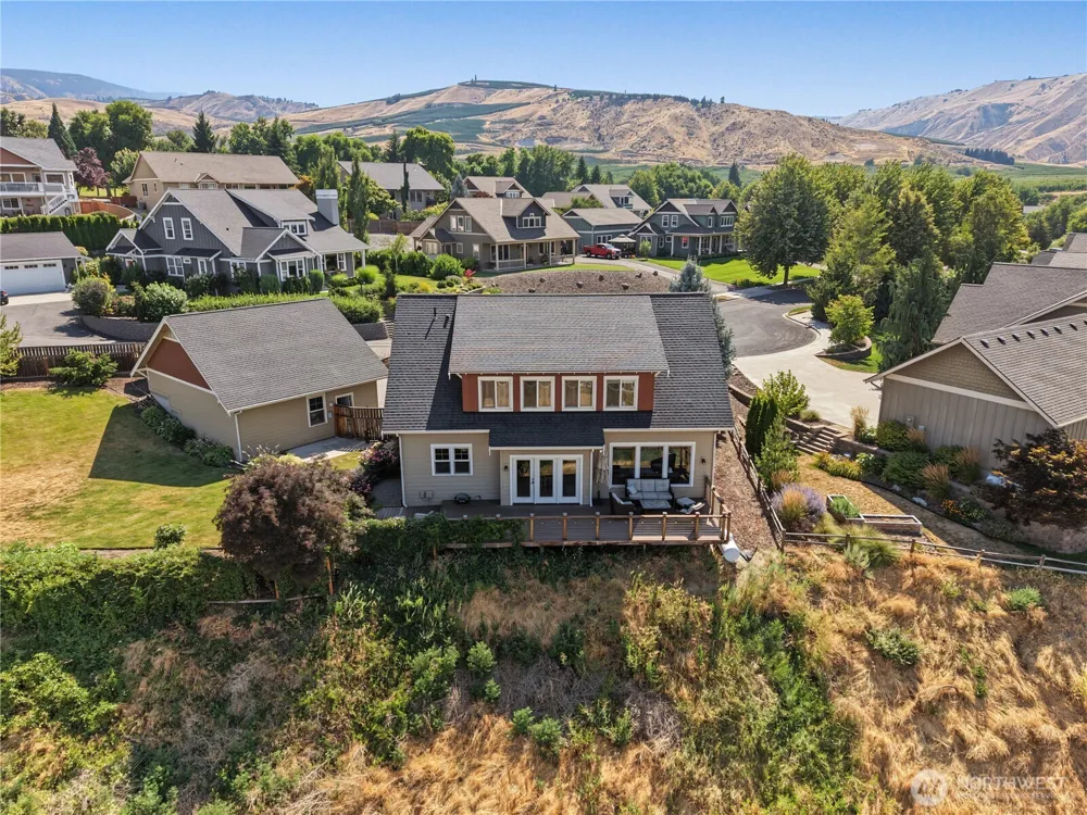 2610 Tuscany Lane Malaga, WA 98828
