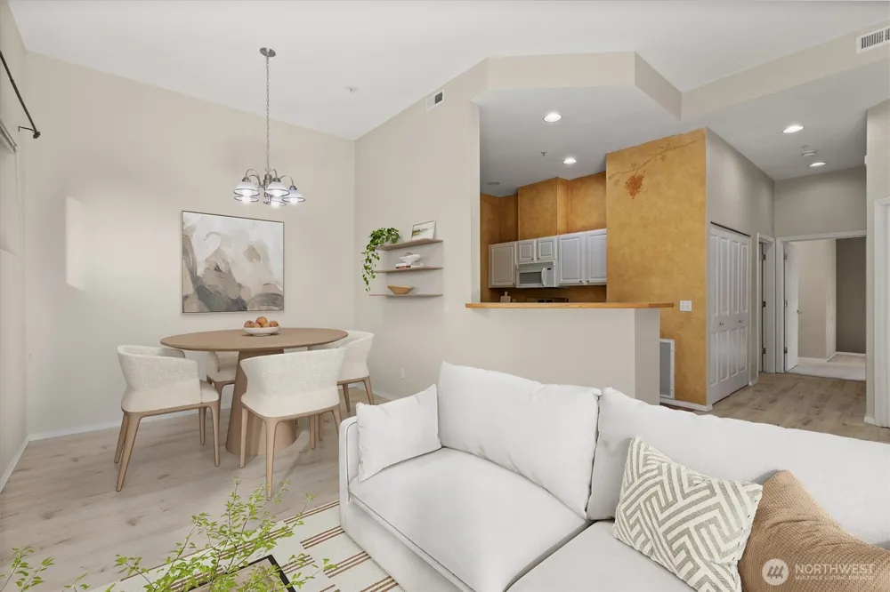 5383 164th Avenue SE Bellevue, WA 98006