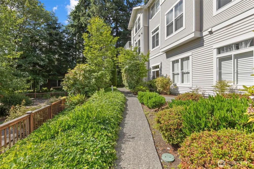 5383 164th Avenue SE Bellevue, WA 98006