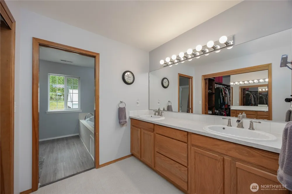 24810 W Humphrey Street Yacolt, WA 98675