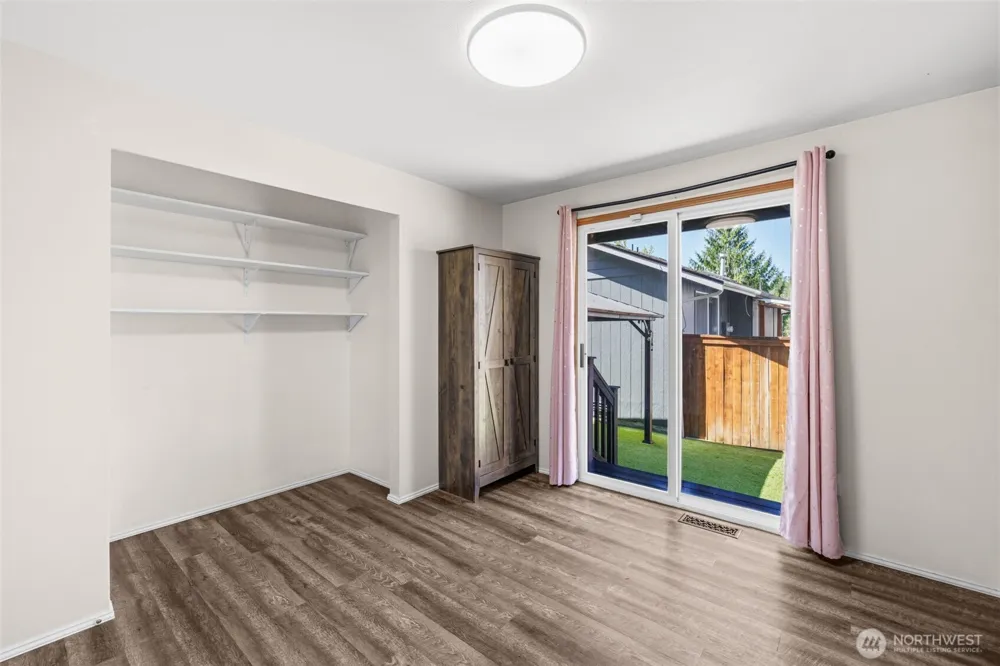 1425 128th Drive NE Lake Stevens, WA 98258
