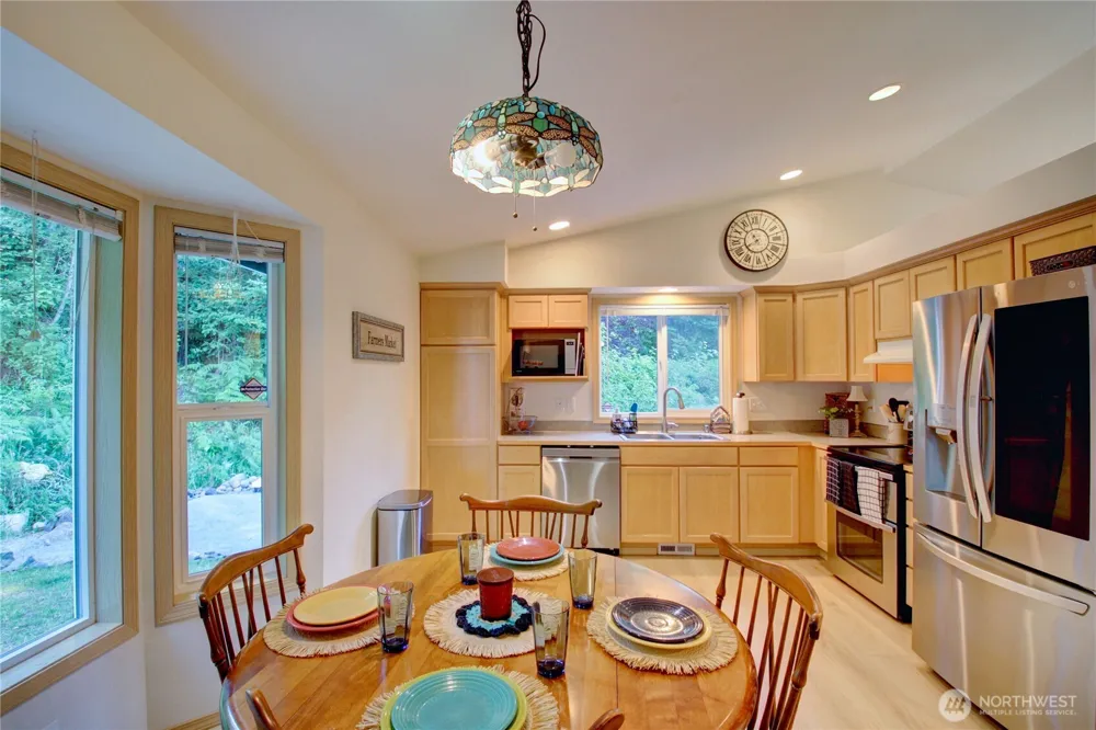 7674 Cedar Park Concrete, WA 98237