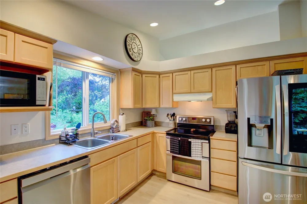 7674 Cedar Park Concrete, WA 98237