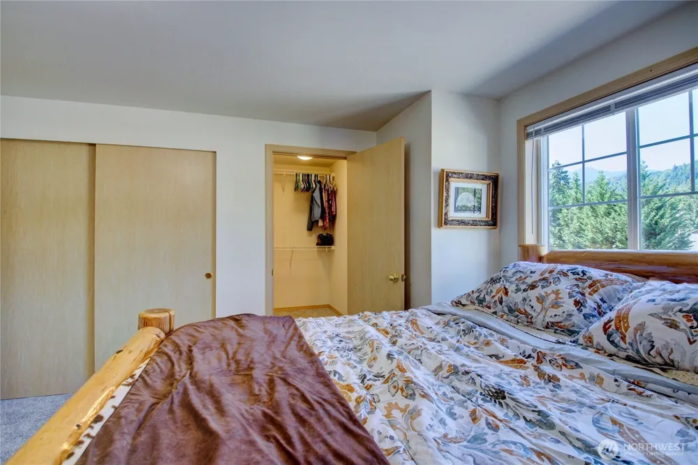 7674 Cedar Park Concrete, WA 98237