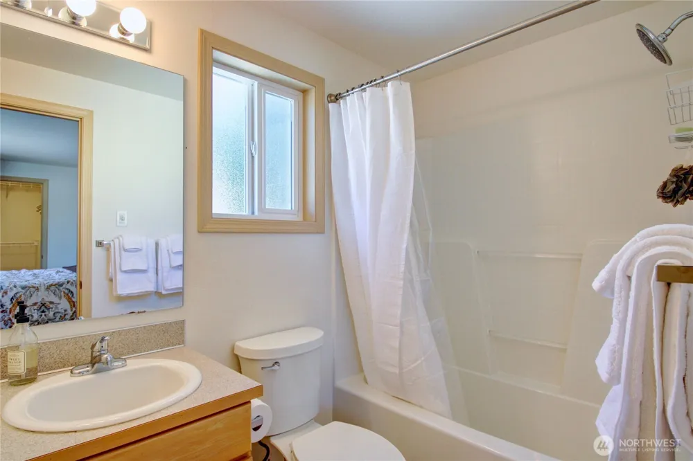 7674 Cedar Park Concrete, WA 98237