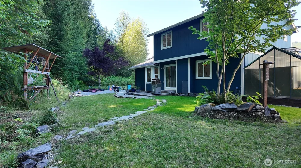 7674 Cedar Park Concrete, WA 98237
