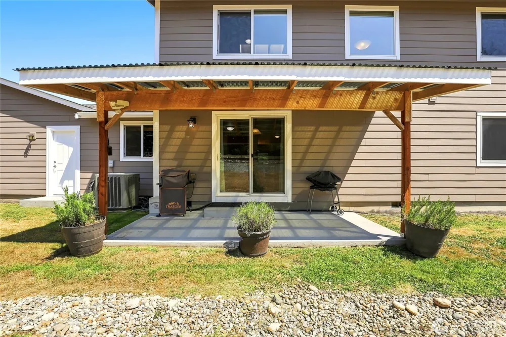11234 Wicks Lake Road SW Port Orchard, WA 98367