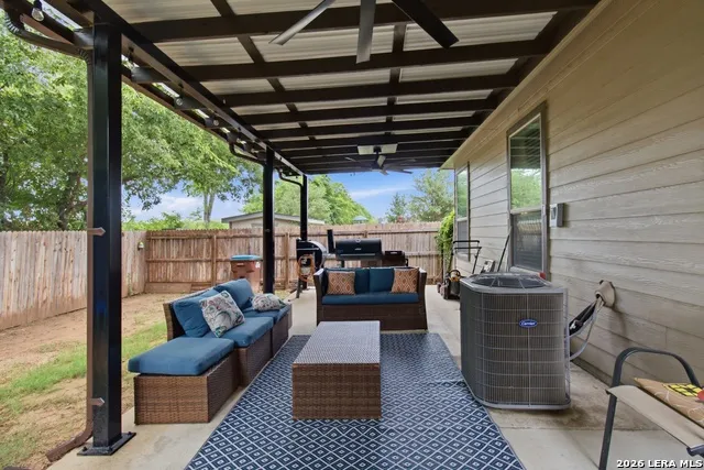 11339 October Stead San Antonio, TX 78254