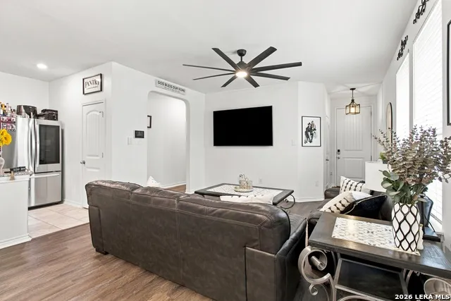 11339 October Stead San Antonio, TX 78254