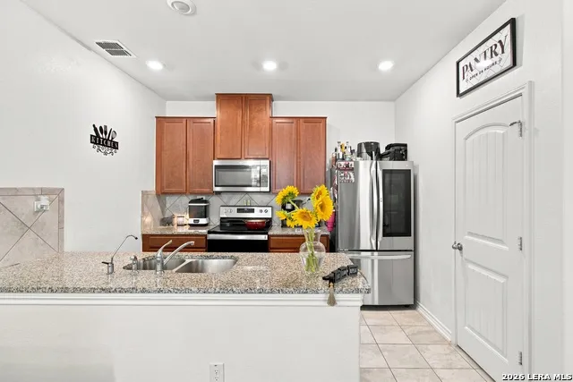 11339 October Stead San Antonio, TX 78254