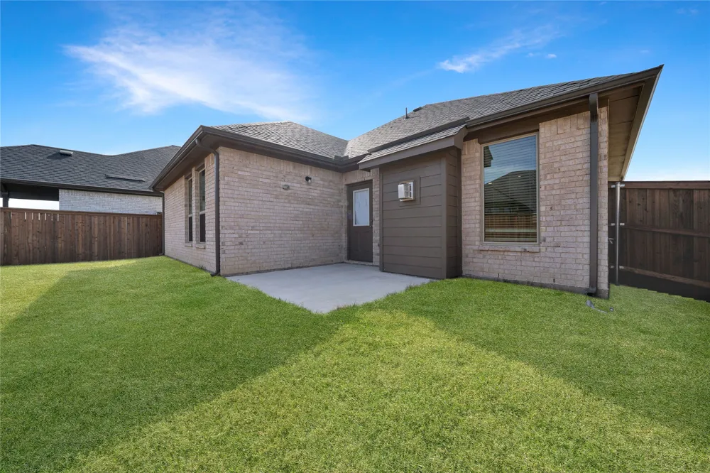 1805 Piedmont Place Celina, TX 75009