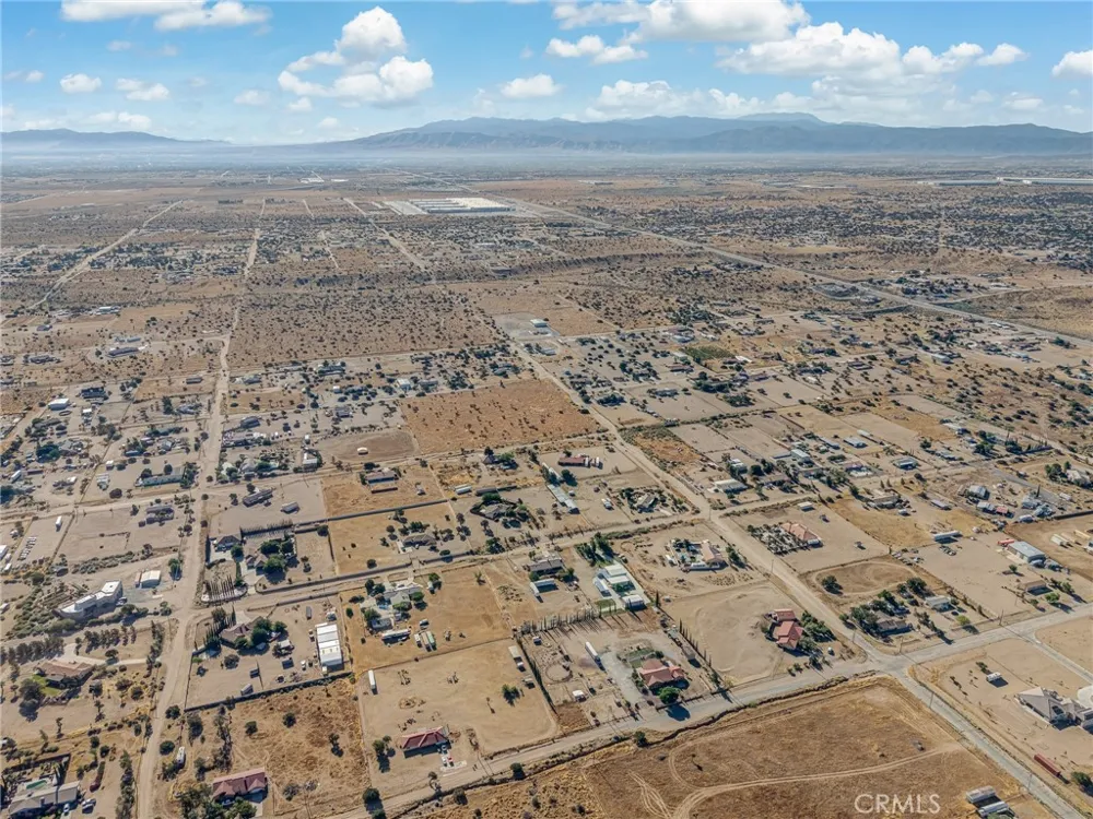 Yucca Terrace DR. Oak Hills, CA 92344