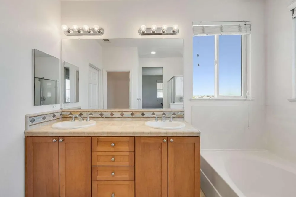 281 Kapalua Bay Circle Pittsburg, CA 94565